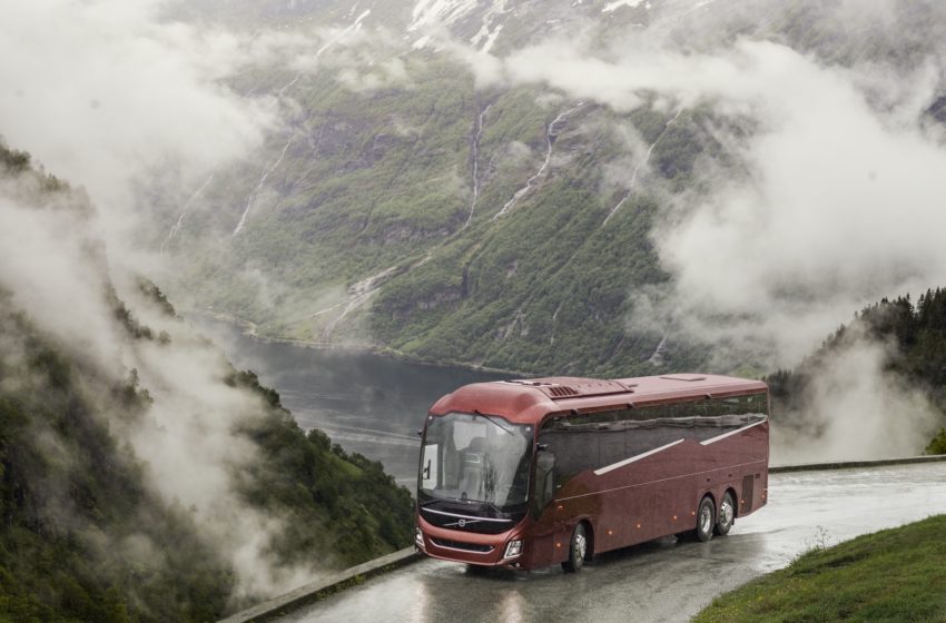  Volvo Buses: Neue Reisebusplattform mit 13-l-Motor