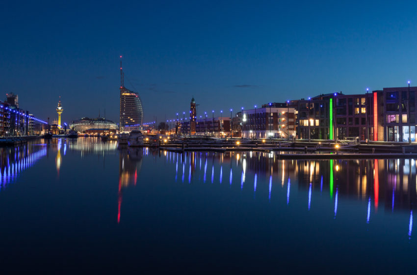  Bremerhaven: Premiere für „Lichterfahrt“ – Zusatztermine zur Führung „Seemannsgarn“