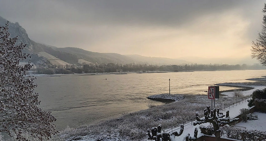  Winterzeit am Rhein