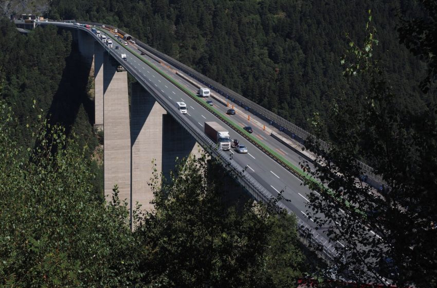  Verkehrsausschuss: Planungs- und Genehmigungsverfahren für Autobahnbrücken beschleunigen
