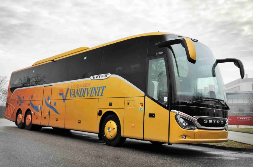  Fünf Setra Reisebusse für Voyages Vandivinit