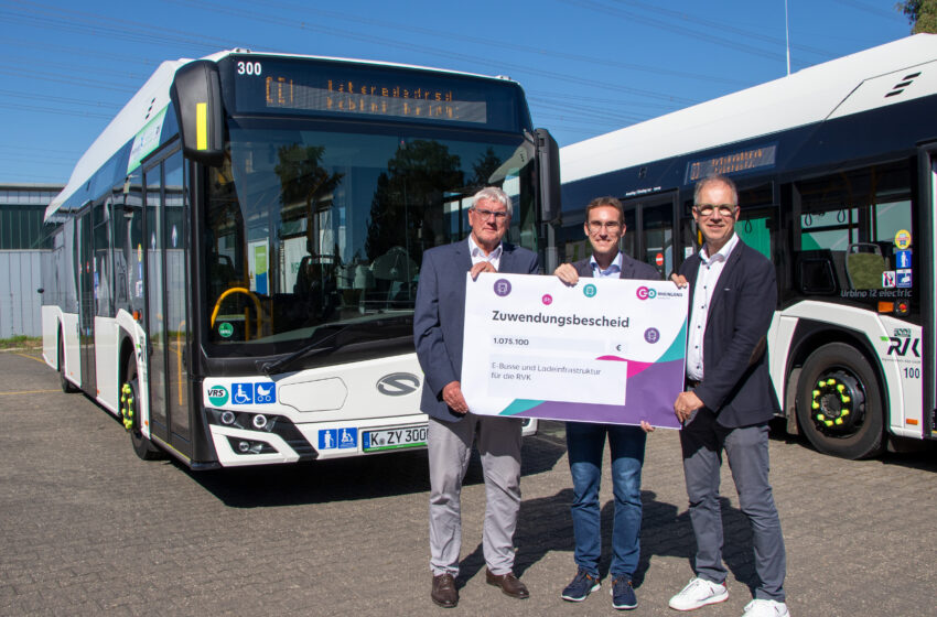  Zwei E-Busse für die RVK