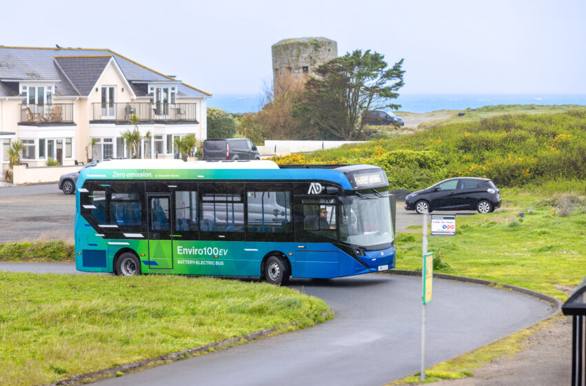  Kleiner Bus für kleine Insel