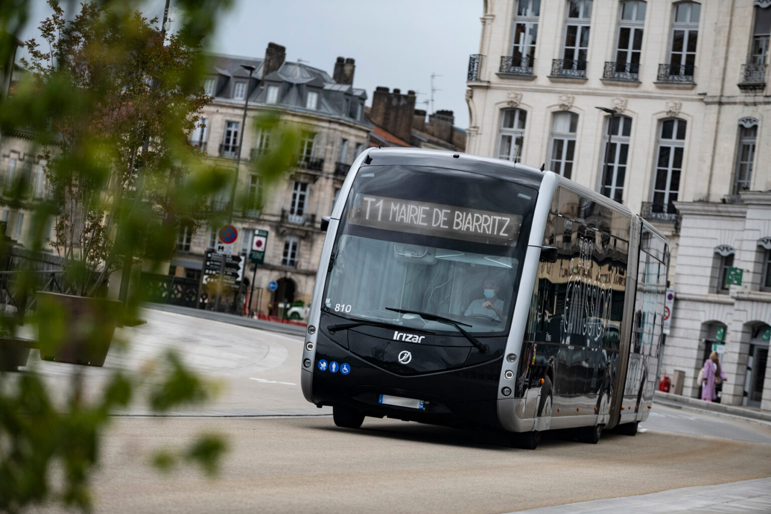 HOLLANDOTO, Bus IRIZAR ie tram en résine Blanc, échelle 1/87, HOL8-1184 HOLLANDOTO, Bus IRIZAR ie tram en résine Blanc, échelle 1/87, HOL8-1184