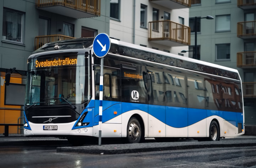  Volvo Buses testet „Bushaltestellenhilfen“