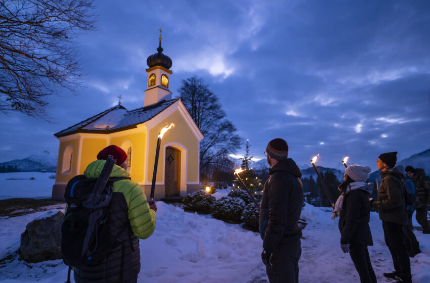  Alpenwelt Karwendel: Waschechte Weihnachten im Oberen Isartal erleben