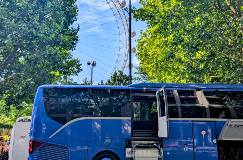  Eberhardt Travel: Neuer Bus für Rollstuhlfahrer im Einsatz