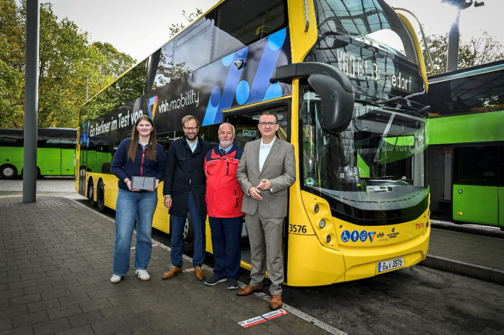 Doppeldeckerbus Testbetrieb