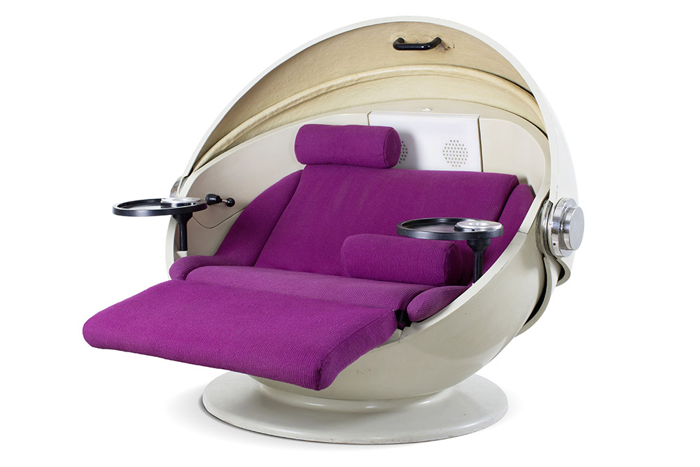 Bild 2: Inspiriert von Filmen wie Star Trek und Co: Futuristisches Möbeldesign wie der Sunball (1969-71) von Günter Ferdinand Ris und Herbert Selldorf (Quelle: Vitra Design Museum / Jürgen Hans)