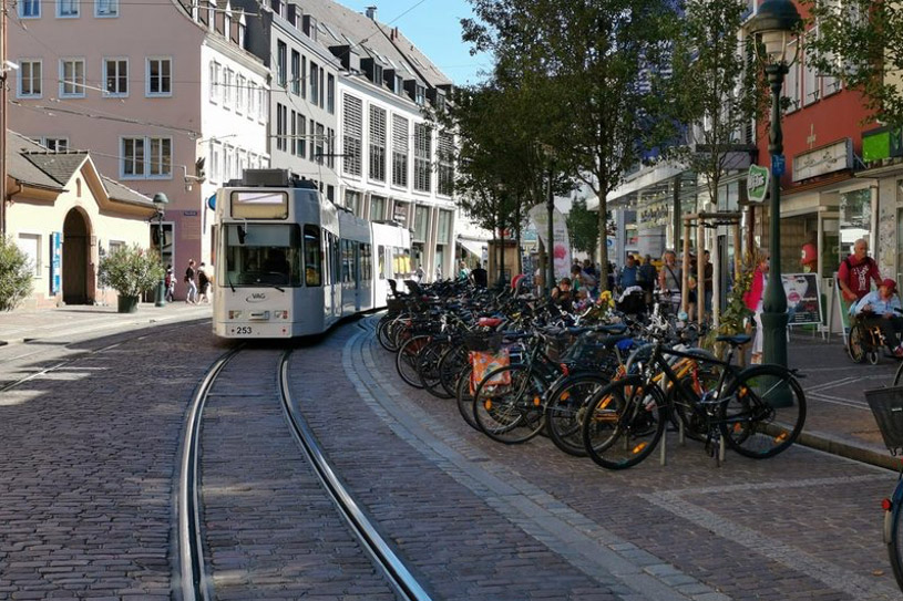  ÖPNV-Bilanz 2025 zeigt leichtes Fahrgastplus sowie große Herausforderungen